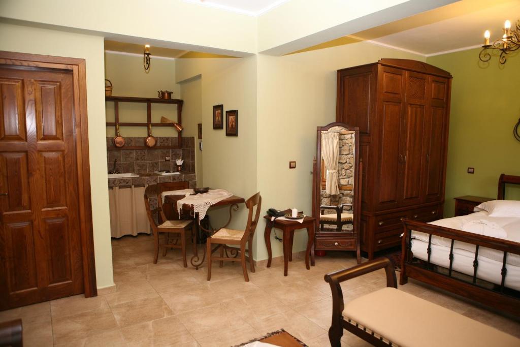 Roes Suites Loutraki  Phòng bức ảnh